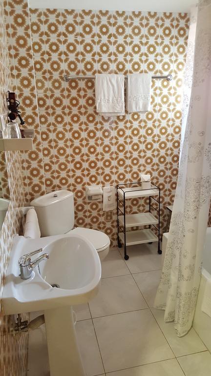 Guest house Residencia Catalina 2*